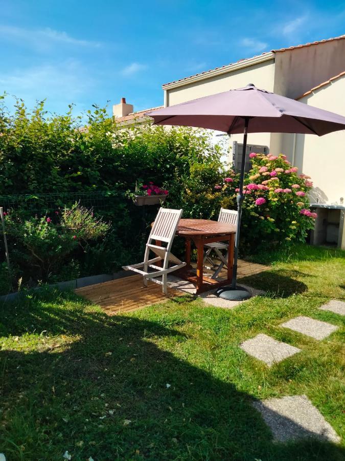 Mer A Pied Vrai Lit Linge Fourni Jardin Бретиньоль-сюр-Мер Экстерьер фото